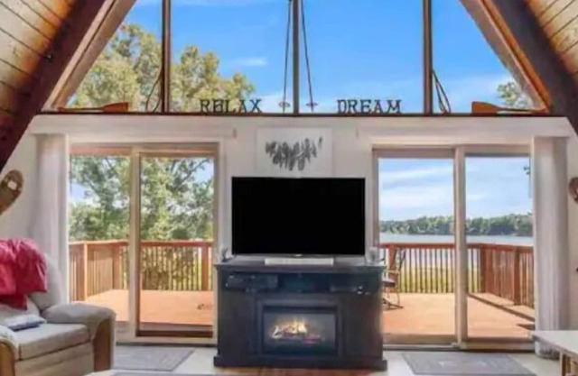 Bair Lake A-Frame, Amazing Views!