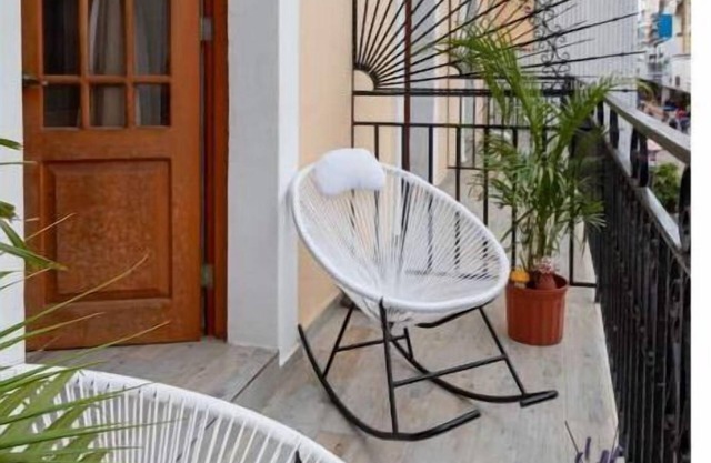 BALCONY AND BICYCLES! HISTORIC SHOPS OF SANTA ANA!