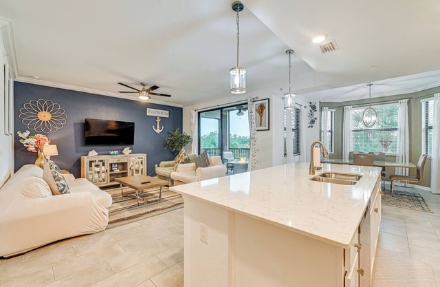 Balcony w/Course View: Lakewood National Getaway