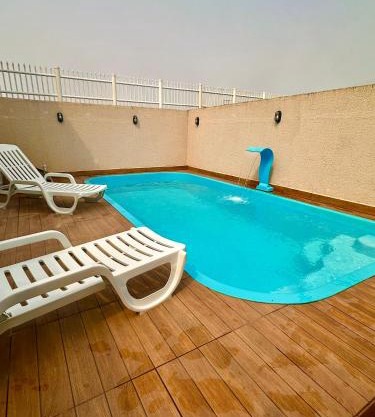 Balneário Céu Azul, com piscina a 350m da praia