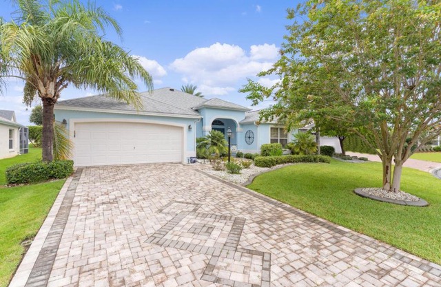 Bancroft - Walking Distance To Sumter SquareVillagepeople