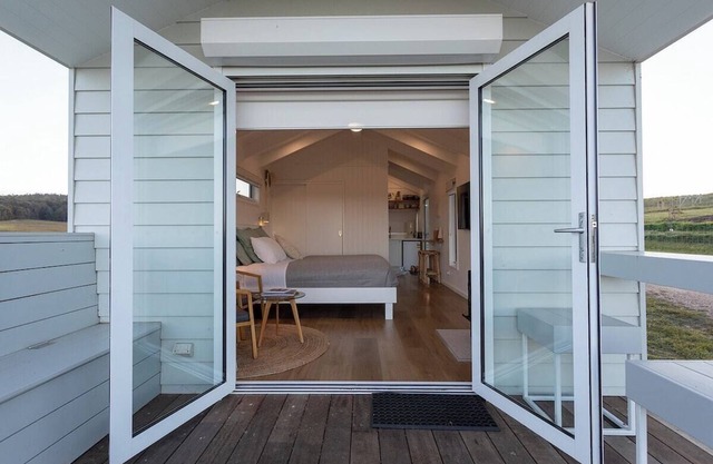 Banjos Cabin Gippsland | Valley Views · Luxury Eco Escape | Pond Valley Views Fi