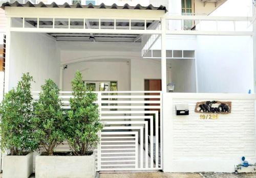Bann Sawasdee Donmueng- Saimai หลังใหญ่ ฟรี wifi