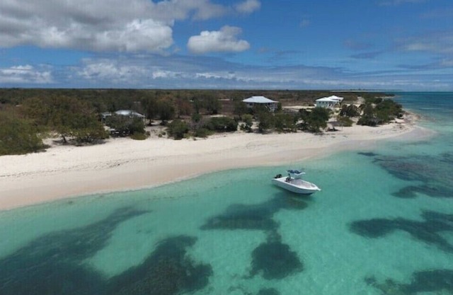 Barbuda Cottages 1 Bed (Blue) Beachfront Villa