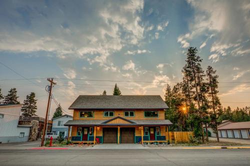 Barnes on Boundary Unit B