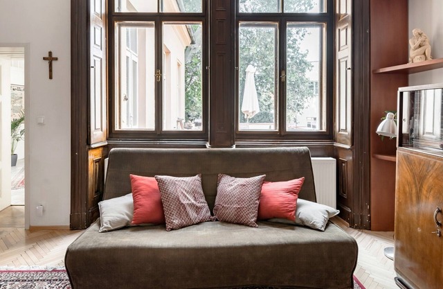 Baroque Gem at Heart of Prague 2BDR Terrace