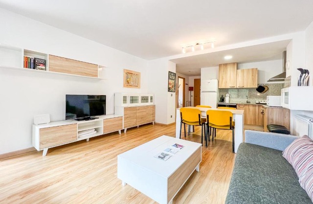 Barthe Holidays I Apartamento con encanto en Arinsal 6PAX a pie de pistas I Balcón con vistas y parking I Milu