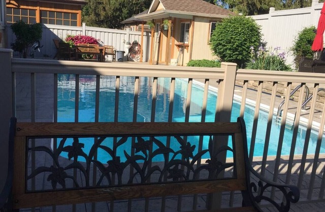 Basement Apartment in a Family Neighbourhood & access to Offices/407/FoodOutlets