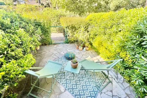 Bastidon, front de mer jardin parking, saint raphael