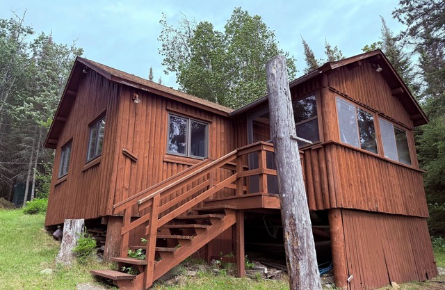 Bay of the Moon at Wolf Point - Pet Friendly!