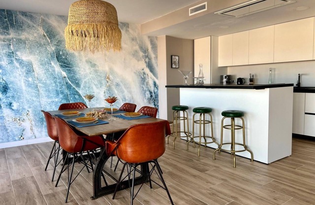 Bay View Apartment