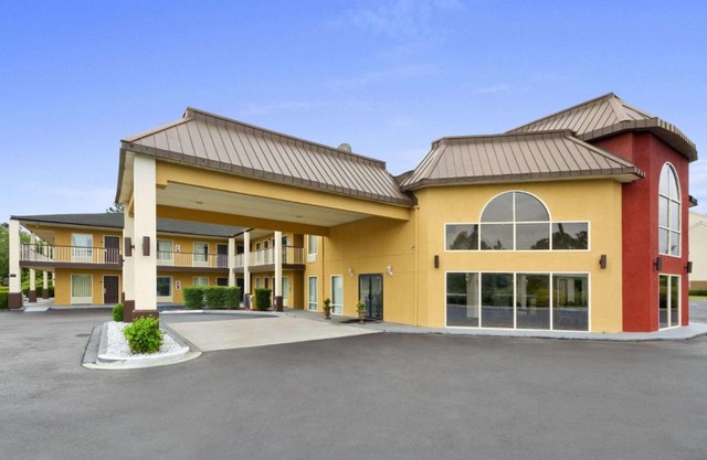 Baymont by Wyndham Santee