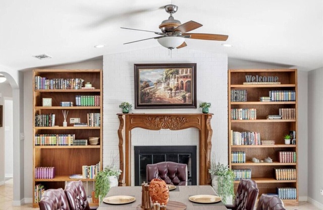 Bayou Breeze by Downtown & Beaches