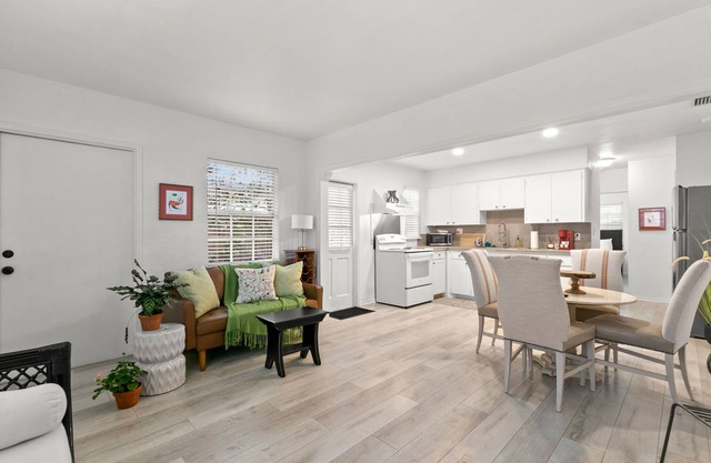 Bayside Escape | Cozy Hideaway Near Bayshore