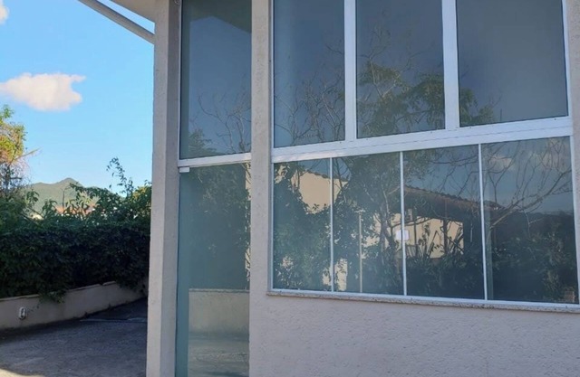 Beautiful 1 bedroom duplex. We accept pets - 700m from UFSC