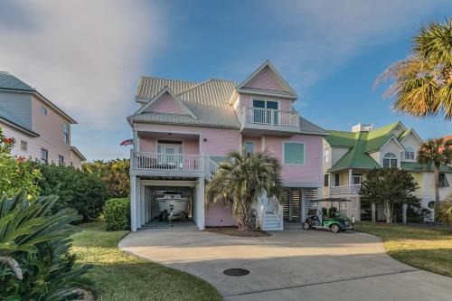 Beach Access - Golf Cart Included - Views of the Marsh and Harbor River - Sleeps 10