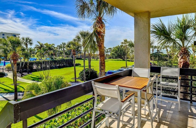 Beach and Pool View 2 Bedroom Condo