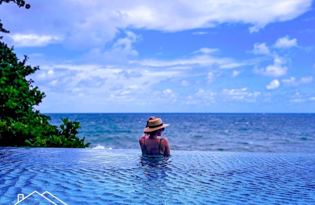 Beach Class Salvador - FOOT IN THE SAND - Beach Service - Barra Ondina Circuit