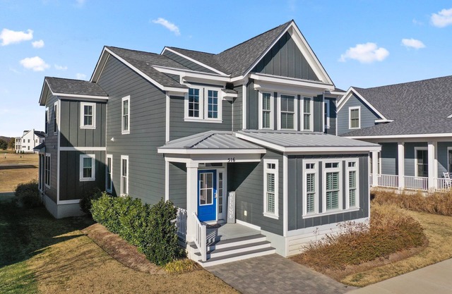 "Beach Escape"-3BR, 3BA Beautiful Home With Private Soft Sand Beach Access!