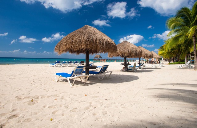 Beach Front Caribbean Paradise - Cozumel Mexico - Casa de Case #7230 RR