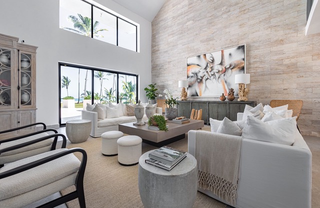 BEACH FRONT- NEW VILLA - for 12 guests -4 rooms. Fully equiped