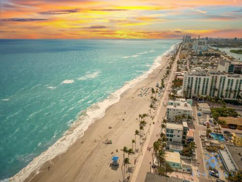 Beach Paradise, Family - Friendly, Free Parking