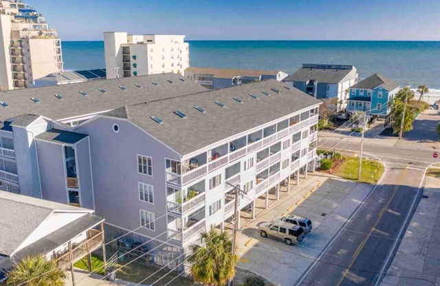Beach Penthouse + Ocean View Balcony + 2nd floor loft at the Sandy Shores II
