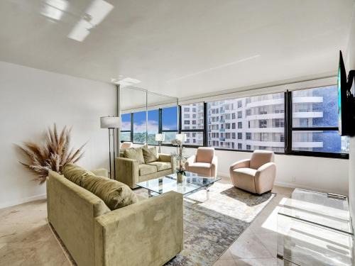 Beach Resort condo 921