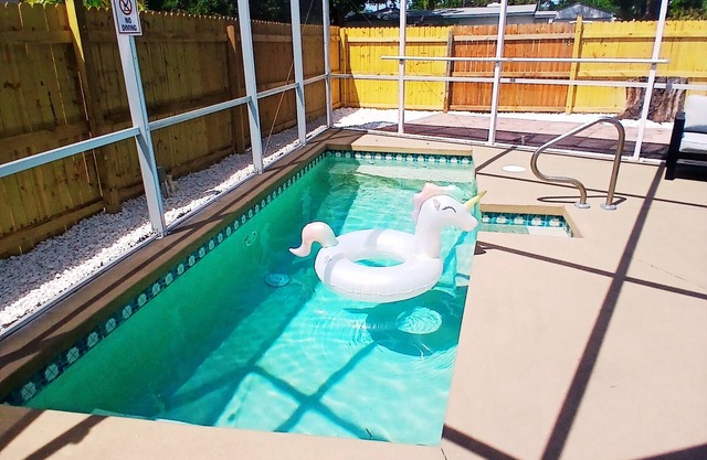 Beach & Sports Haven w/Pool near AMI & IMG Academy