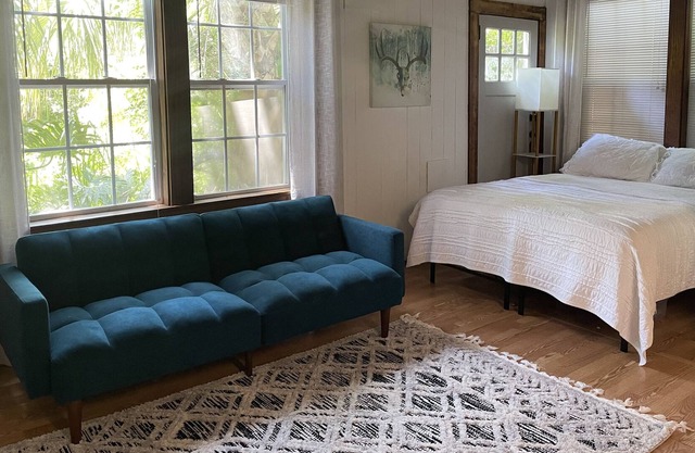 Beach studio just steps to the sand!