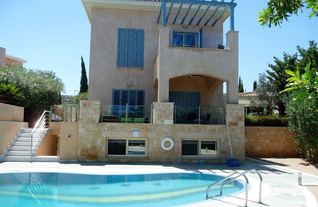 Beach Villa Private Pool A/C Wifi Tennis Court Sea Views Near Latchi