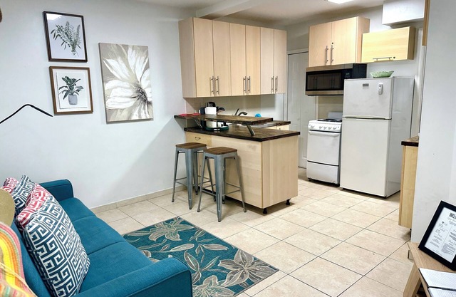 Beachfront 1BR/1BA at the Beach and Boardwalk entrance