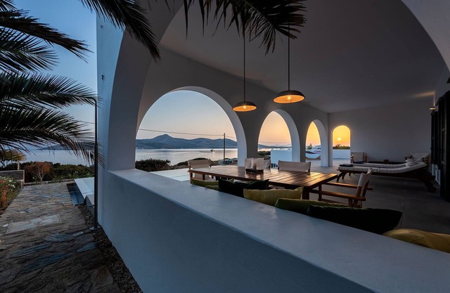 Beachfront amazing SeaVilla