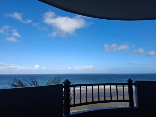 Beachfront Apartment - 34 Blue Largo