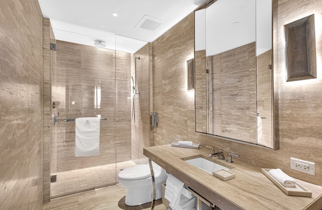 Beachfront Atlantic Suite 5 Star Residences/Bal Harbour