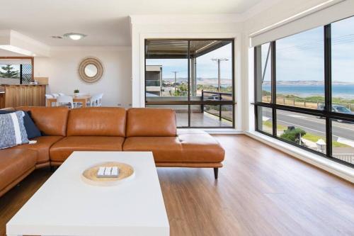 Beachfront Bliss- Aldinga Beach House - 5 BR