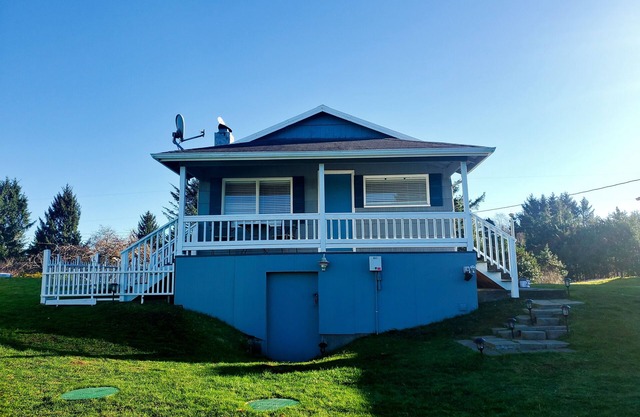 Beachfront Cabin W/Pvt Trail To Beach