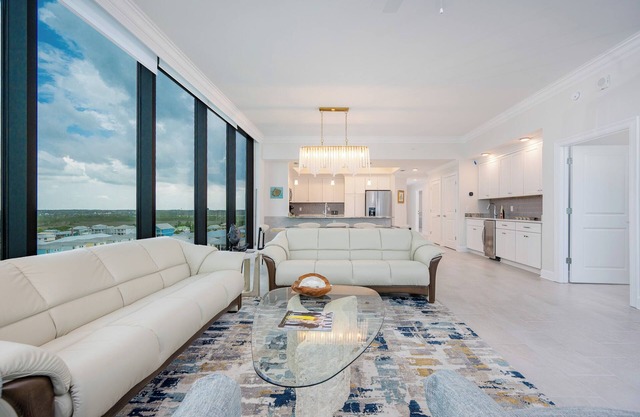 Beachfront Escape for Two | Romantic Gulf Shores Stay – PGS2 701