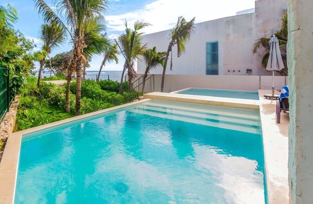 Beachfront Family, 9 Pools & Beach Club Access