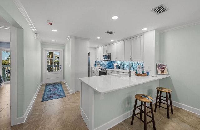 Beachfront luxury at BG North 64, spacious 2-bedroom condo in Boca Grande