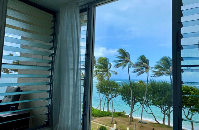 Beachfront & Oceanviews - New Furnishings