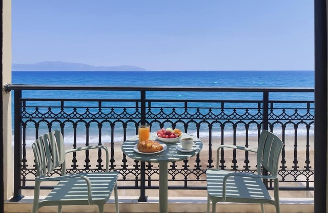 Beachfront Panorama Apartment in Kythira!