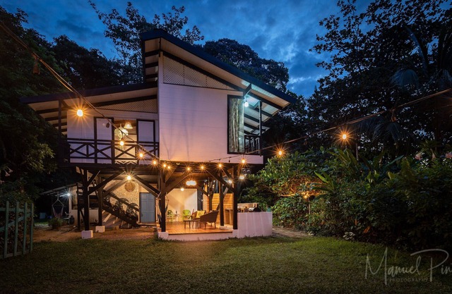 BEACHFRONT! Rincon Magico in Punta Uva