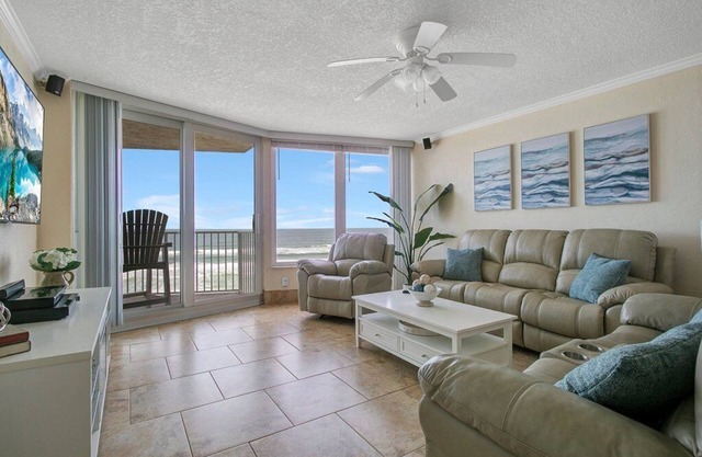 Beachfront Condo*New Owners-Updated Unit*Spectacular Views*Pets*No-drive Beach - 402 Shores Club