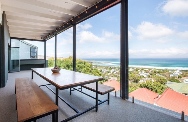 Beachtown villa with breathtaking view