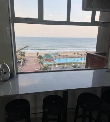 Beachurst Apartment II