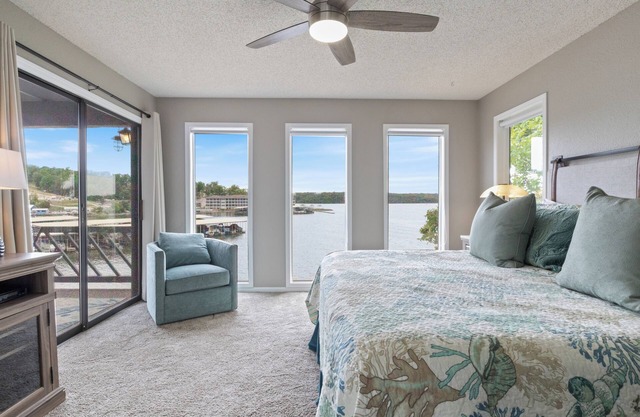 Beachy Lakefront - Covered Patio - Putting Green - No Stairs/Easy Access - Kg Bd