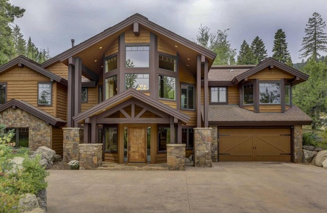 Bear Discovery Custom Tamarack Estate Home by Casago Mccall - Donerightmanagement
