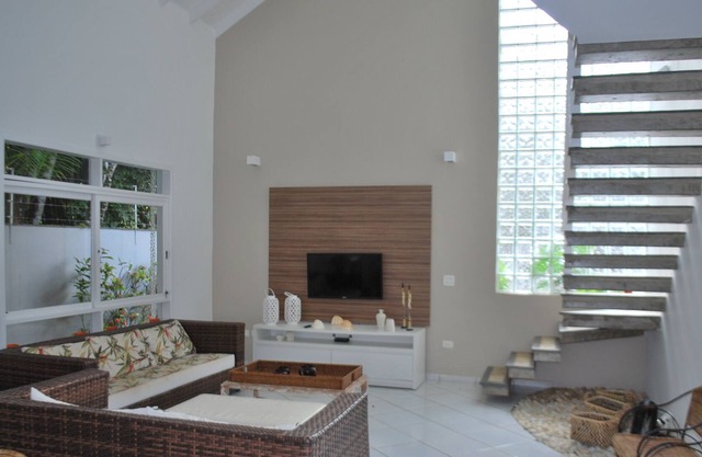 Beautiful house with 4 suites Barra do Una