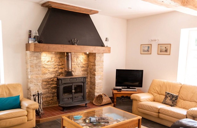 Beautiful private villa for 5 guests with WIFI, TV, terrace and parking